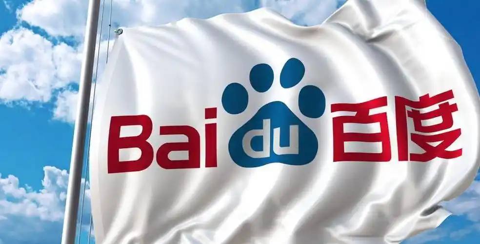 新娘出嫁路过已逝父亲坟前冒雨跪拜